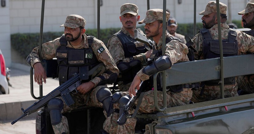 Pakistan Ordusu ölkənin cənub-qərbində iki terrorçunu zərərsizləşdirib