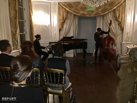 Fransada pianoçu İsfar Sarabskinın konserti olub