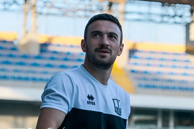 Neftçinin futbolçusu Qara Qarayev əvəzedici heyətə göndərilməsinə münasibət bildirib
