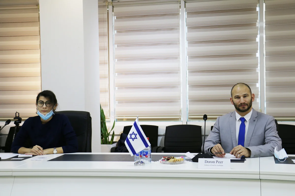 İİTKM-də İsrail səfirliyinin nümayəndələri ilə görüş olub