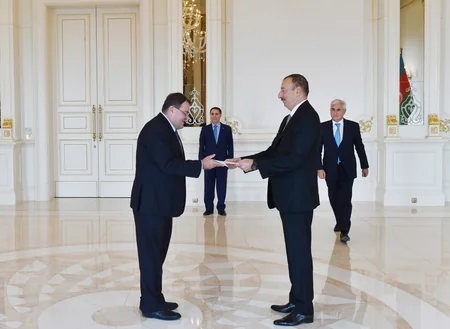 Prezident İlham Əliyev Macarıstanın yeni səfirinin etimadnaməsini qəbul edib