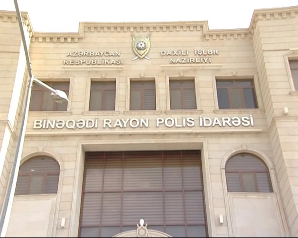 Bakıda 76 yaşlı qadını döyərək qızıl boyunbağısını alan şəxslər saxlanılıblar