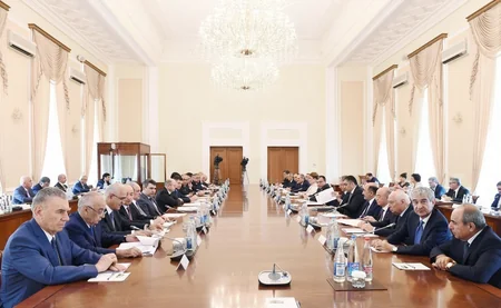 Baş nazirin sədrliyi ilə Nazirlər Kabinetinin növbəti iclası keçirilib