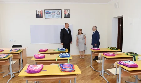 Президент Ильхам Алиев ознакомился с условиями, созданными в новом учебном корпусе школы номер 245 в Баку