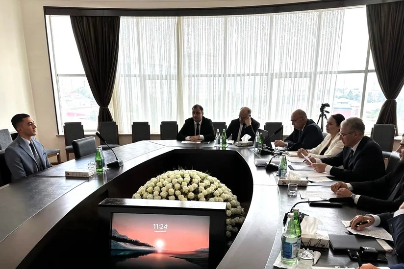 Ekologiya və təbii sərvətlər naziri Naxçıvanda vətəndaşları qəbul edib