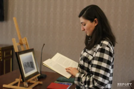 Tbilisidə Mirzə Fətəli Axundovun xatirəsi anılıb