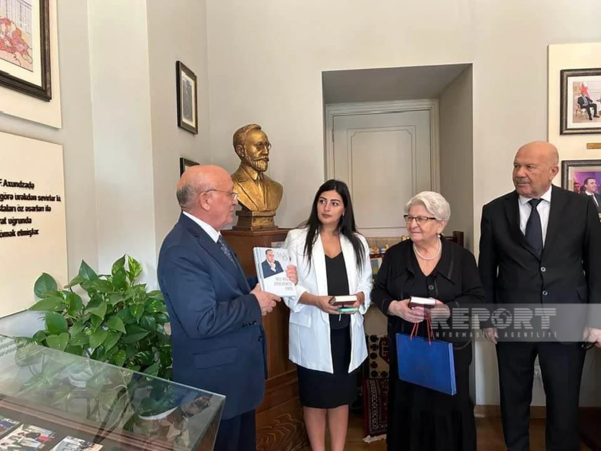 Dövlət Komitəsinin sədri Tbilisidə Azərbaycan Mədəniyyəti Muzeyinə baş çəkib