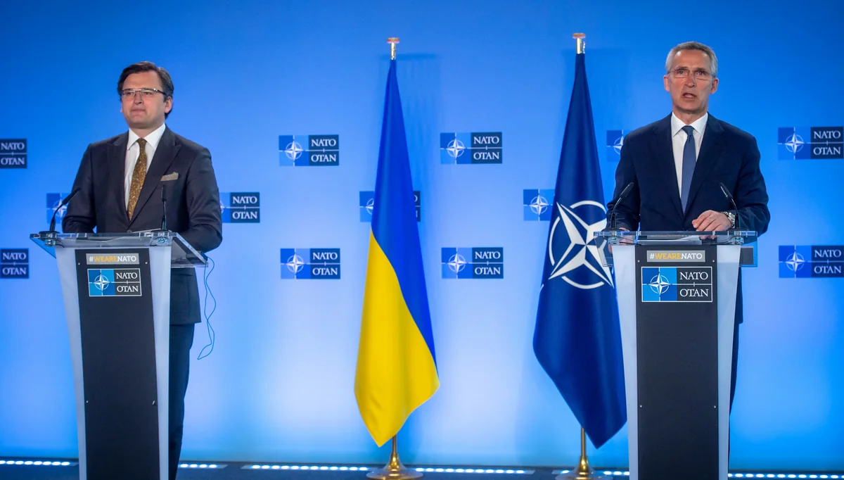 Кулеба обсудил со Столтенбергом дальнейшие шаги Украины на пути в НАТО