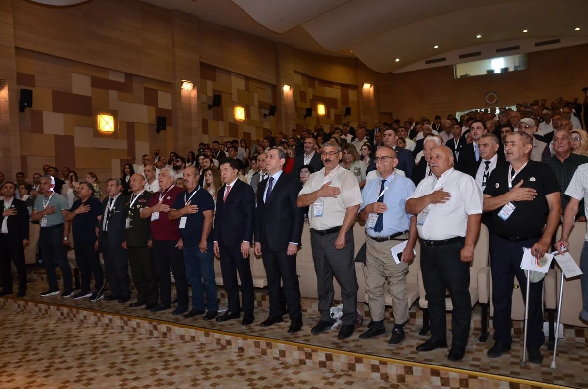 Vəhdət Partiyasının növbədənkənar VI qurultayı keçirilib