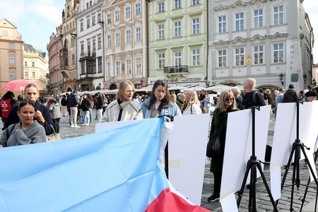 Snapshots of Sorrow: Azerbaijan's mine victims remembered in Prague