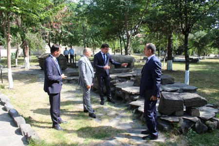 Anar Kərimov Qəbələdə mədəniyyət müəssisələrinin fəaliyyəti ilə tanış olub