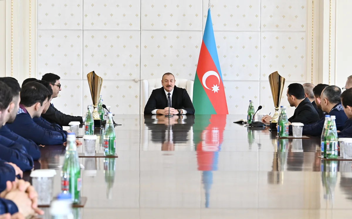 İlham Əliyev Güləş üzrə Avropa çempionatında iştirak edən Azərbaycan millisinin üzvlərini qəbul edib - YENİLƏNİB