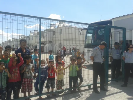 Türkiyə bizə qapılarını açmasaydı, indiyə sağ qalmazdıq - Kahramanmaraşdakı qaçqın düşərgəsindən - REPORTAJ