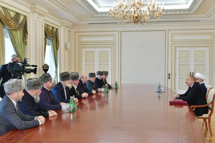 Prezident İlham Əliyev: Xalq Cəbhəsində Azərbaycan cəmiyyətinin ən tör-töküntü təbəqəsi toplaşmışdı