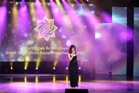 İncəsənət nümayəndələri əlilliyi olan şəxslərlə bir səhnədə çıxış ediblər