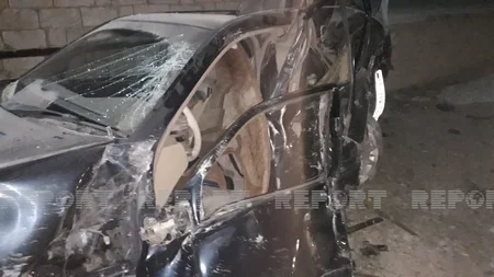 Kürdəmirdə baş verən qəzada avtomobil yararsız hala düşdü