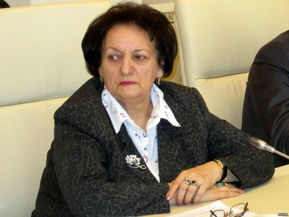 Ombudsman 4 saylı cəzaçəkmə müəssisəsində məhkumlarla görüşüb
