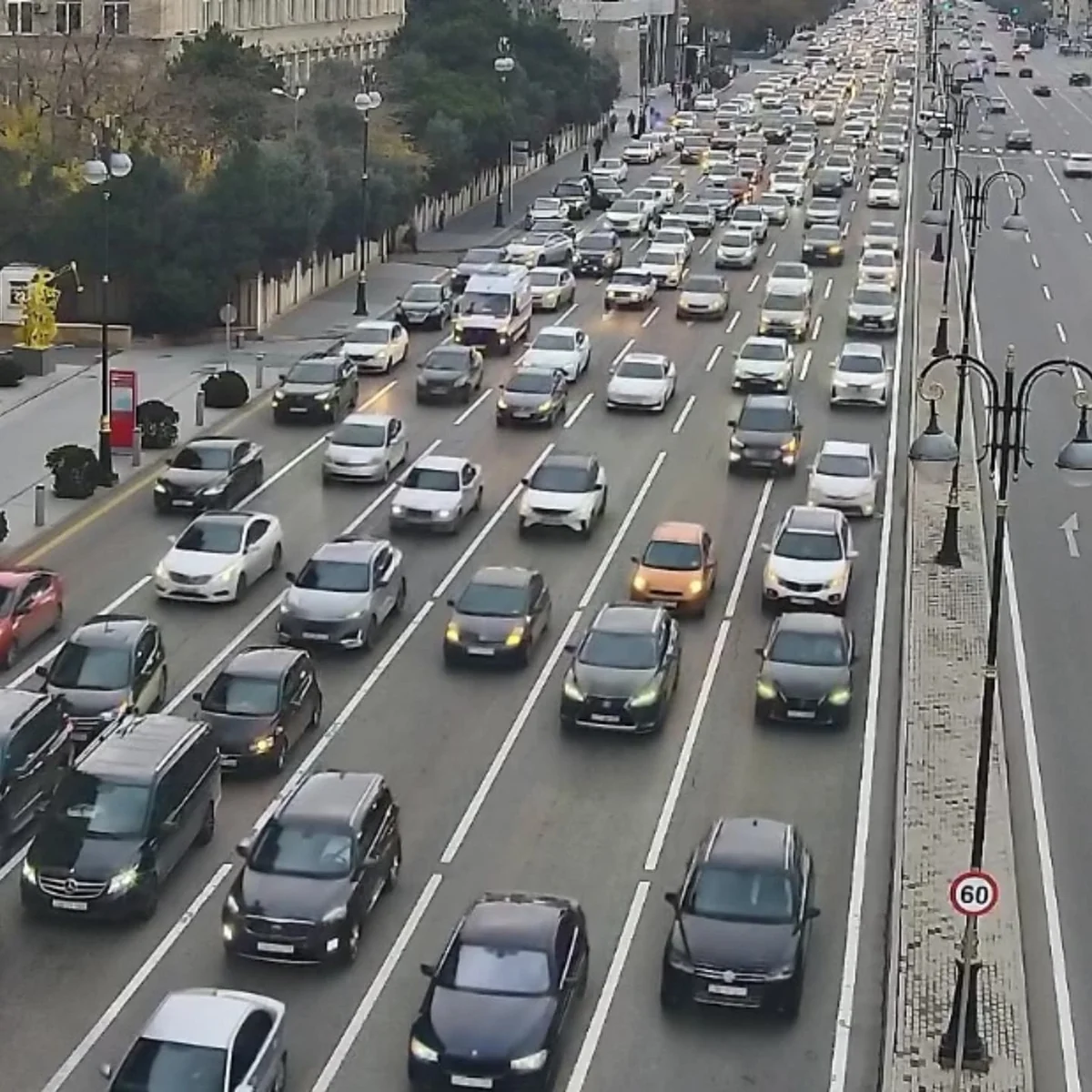 Bakıda tıxac olan yollar açıqlanıb – SİYAHI