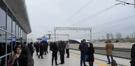 Bakı-Sumqayıt qatarının hərəkətində yaranmış problemin səbəbi məlum olub - YENİLƏNİB