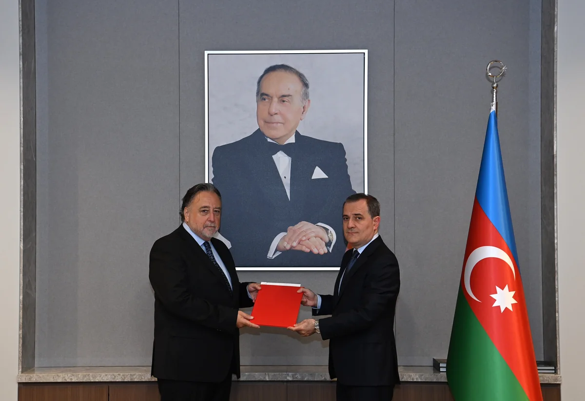 Ceyhun Bayramov Çexiya səfirinin etimadnaməsini qəbul edib