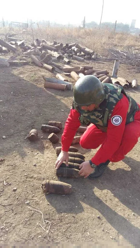 Yevlaxda 65 ədəd partlamamış hərbi sursat aşkar olunub - FOTO