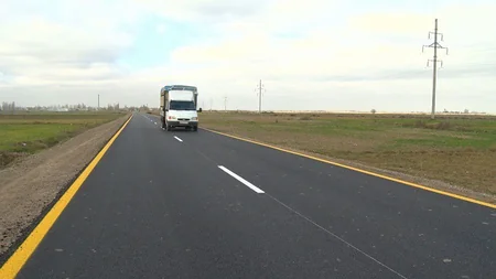 Biləsuvar rayonunda 23 km-lik yol istifadəyə verilib