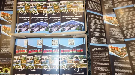 Azərbaycan icması Torontoda piket keçirib