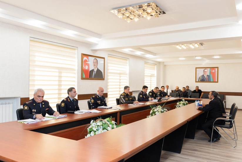 Vilayət Eyvazov Gəncədə vətəndaşları qəbul edib