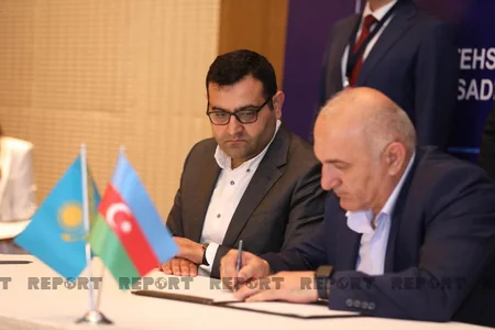 В рамках азербайджано-казахстанского бизнес-форума подписан ряд документов