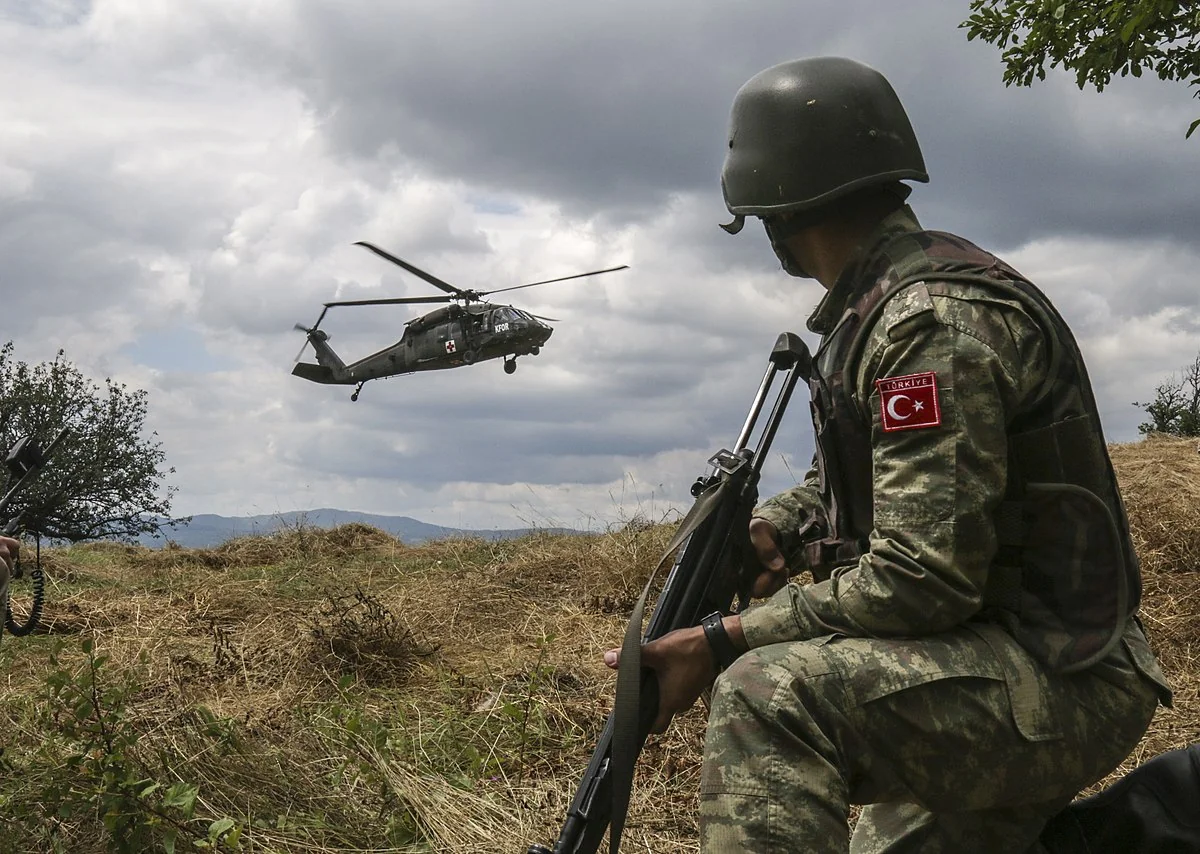 Turkish Armed Forces destroy 29 PKK terrorist targets in Iraq, Syria