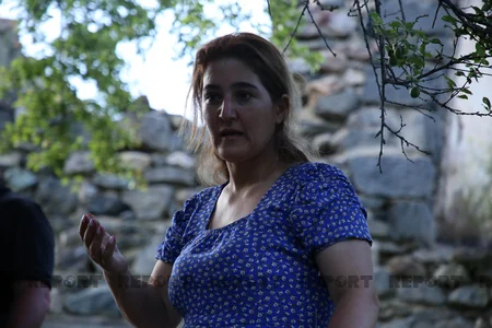 29 il sonra Laçına qayıdan ailənin sevinci - VİDEO