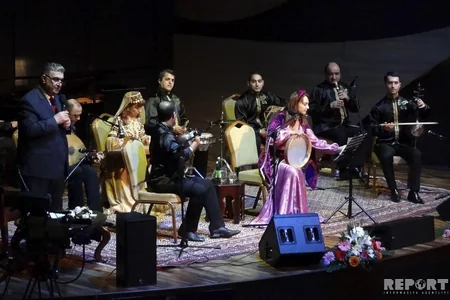 Güllü Muradova konsert verib