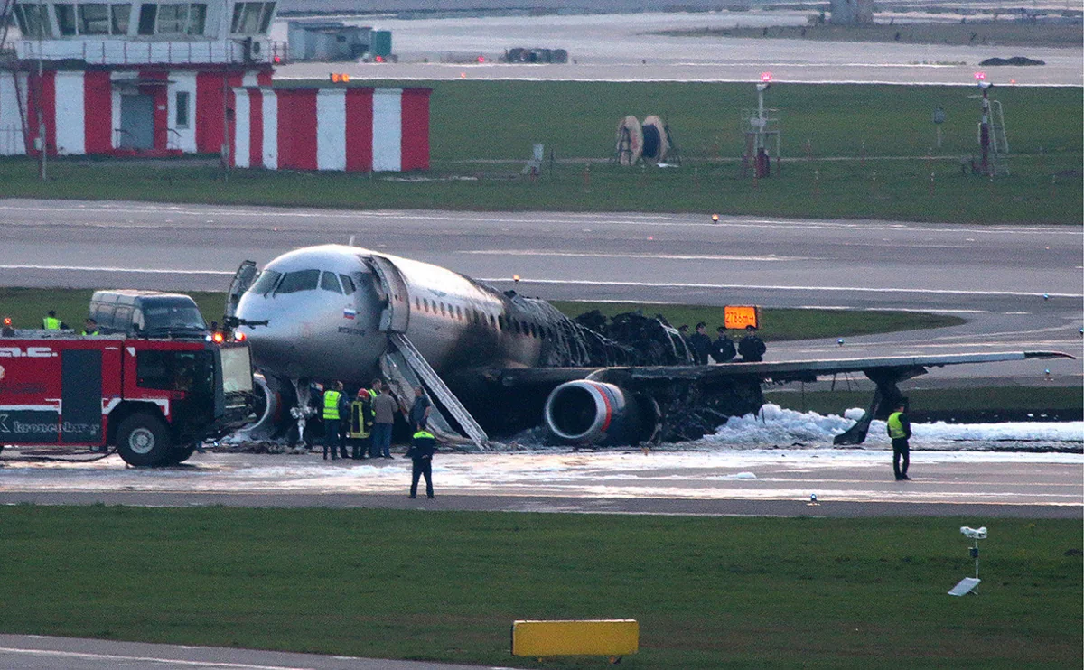 Pilot of SSJ-100 that burned down in Sheremetyevo sentenced to 6 years in colony-settlement