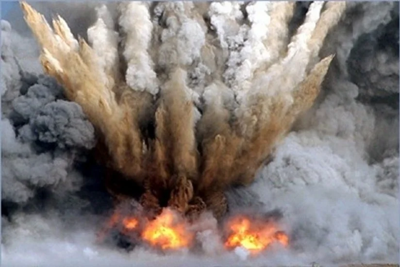 Explosion hits Russian military unit