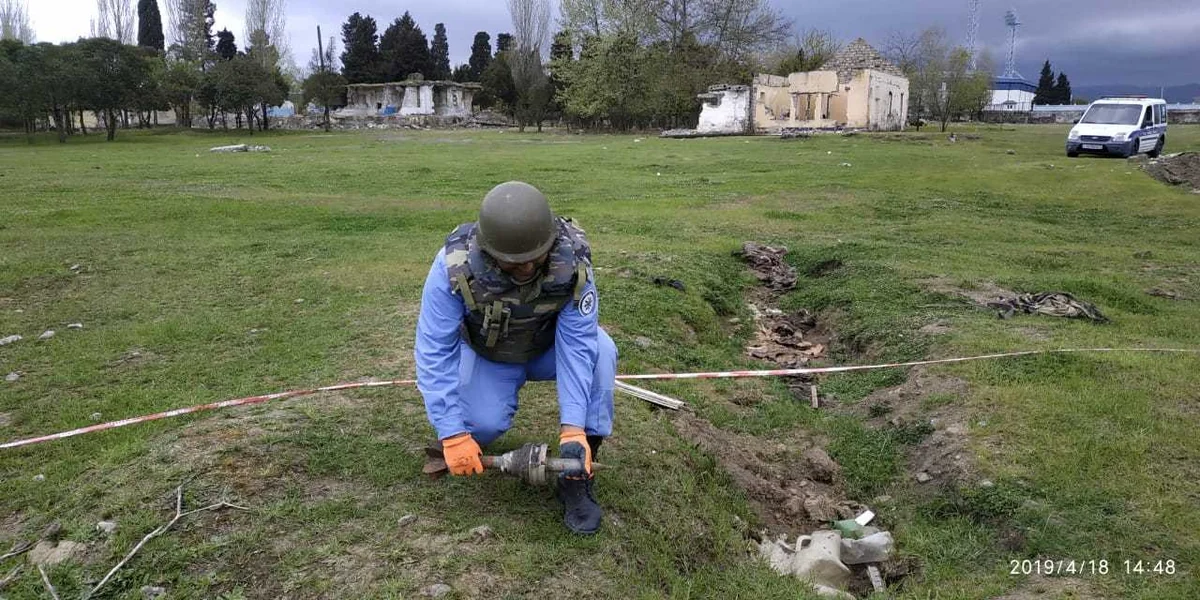 Lənkəranda top mərmisi aşkar olunub - FOTO
