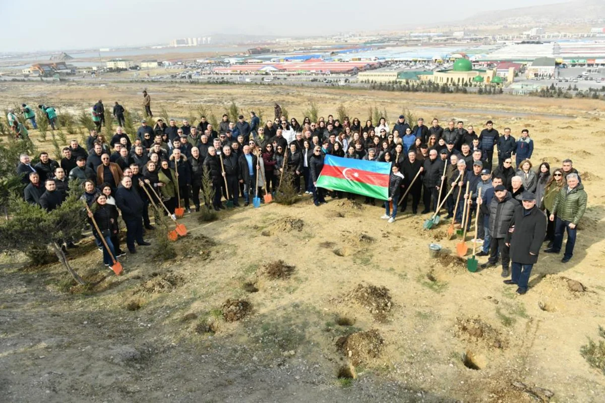 Məhkəmə hakimləri Heydər Əliyevin 100 illiyinə həsr olunan ağacəkmə aksiyasında iştirak ediblər