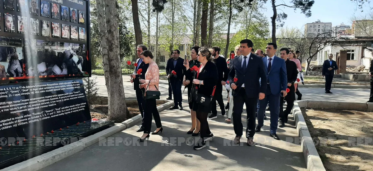 Georgian cultural figures visit area in Ganja destroyed by Armenian Armed Forces