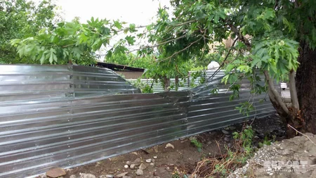 Güclü külək və leysan yağışlar bir sıra rayonlarda fəsadlar törədib - FOTO - YENİLƏNİB