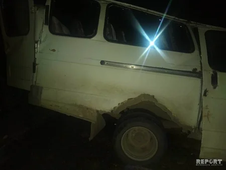 Qaxda mikroavtobus yük avtomobili ilə toqquşub, ölən və xəsarət alan var - FOTO - VİDEO - ƏLAVƏ OLUNUB