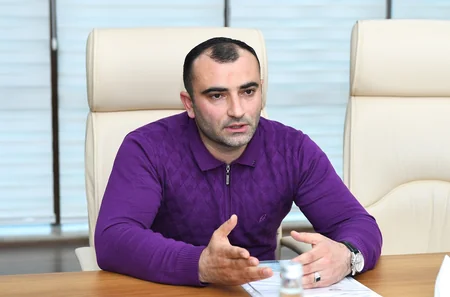 Vergilər naziri Lənkəranda vətəndaşları qəbul edib