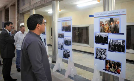 Kubada “Heydər Əliyev 100: Ömürdən Anlar” adlı foto-sərgi keçirilib