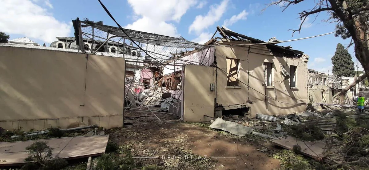 Gəncənin raket atəşinə tutulması anı