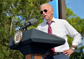  Biden commemorates US coronavirus victims