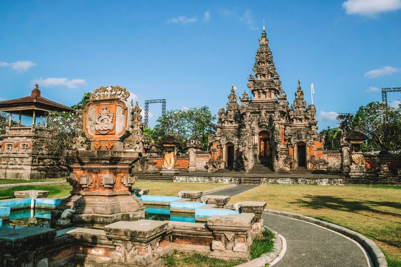 На Бали не хватает бронированных лимузинов для участников саммита G20