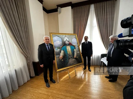 Rəvanqulu Xanın portreti Qərbi Azərbaycan İcmasına hədiyyə edilib