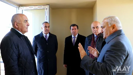Bakıda yeni yerüstü piyada keçidi istifadəyə verilib