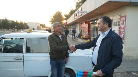 Parlament jurnalistləri cəbhə bölgəsində bayraq aksiyası keçiriblər - FOTOREPORTAJ