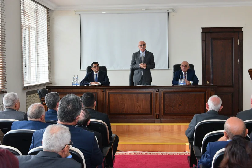 Sumqayıt Dövlət Universitetinin yeni rektoru kollektivə təqdim olunub
