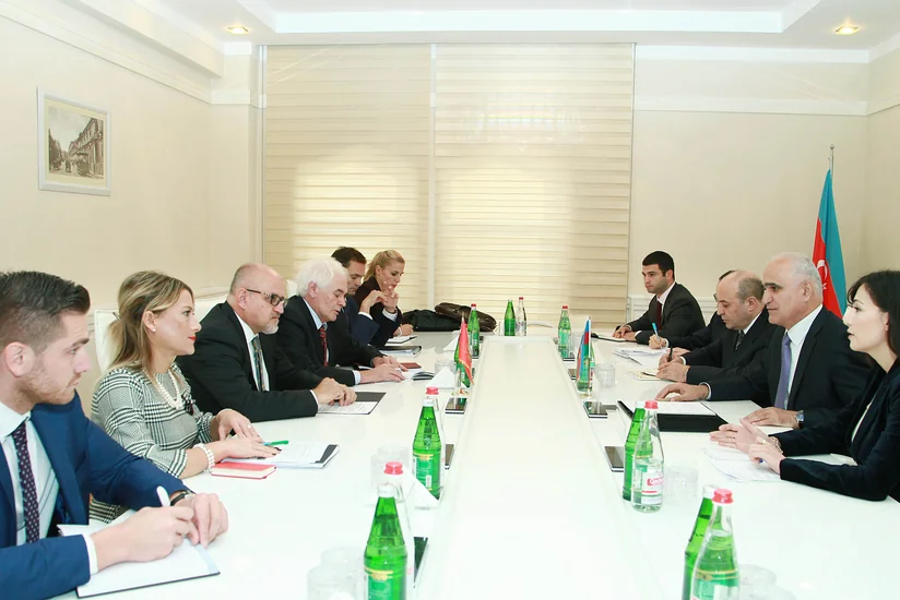 Azərbaycanın iqtisadiyyat naziri Monteneqronun xarici işlər naziri ilə görüşüb