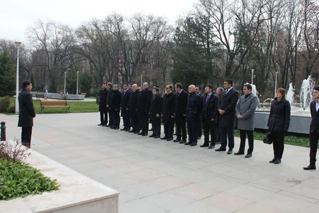 SOCAR-ın idarə və müəssisələrində ümummilli lider Heydər Əliyevin xatirəsi yad edilib